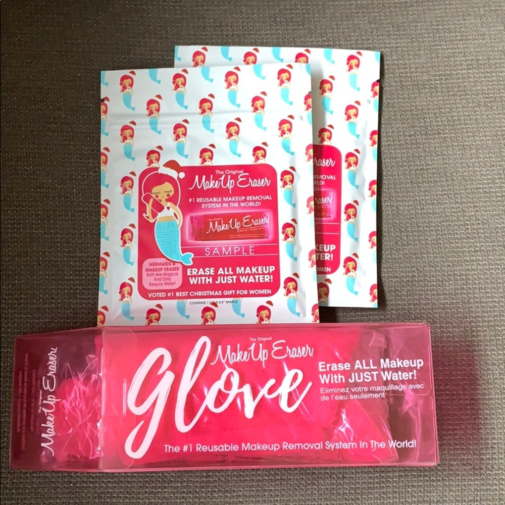 NWT Makeup Eraser Glove